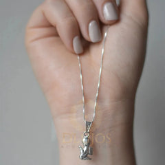 Dije Plata 925  Angelito Arrodillado Silver Joyeria