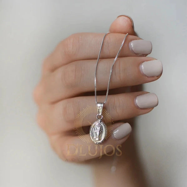 Dije Plata 925  Medalla Virgen Maria Auxiliadora