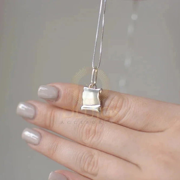 Dije Plata 925  Pergamino Placa Pequeño