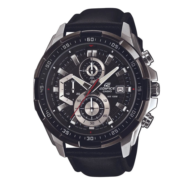 Referencia: EFR-539L-1AVUDFColección: Edifice Genero: Hombre Composición: Análogo, calendario, cronógrafo, cronometro. Materiales: acero inoxidable y pulso cuero Color: plateado, bisel negro Impermeabilidad: 10 ATM Movimiento: Cuarzo Cristal: Mineral Producto con garantía de 1 año en funcionamiento Te obsequiamos 1 año de cortesía en batería en nuestra tienda física. Recomendaciones Reloj con resistencia al agua para 100 metros de presión atmosférica, es sumergible. No manipular los botones cuando esta en c
