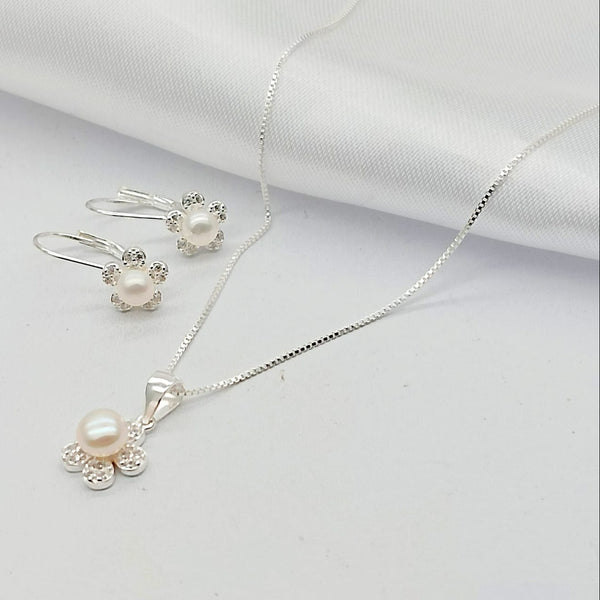 Set femenino de plata 925 con cadena, dije y topos diseño exclusivo en Colombia

Joyería de plata para mujer plata fina para dama Conjunto de joyas 