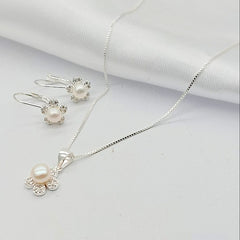 Set femenino de plata 925 con cadena, dije y topos diseño exclusivo en Colombia

Joyería de plata para mujer plata fina para dama Conjunto de joyas 