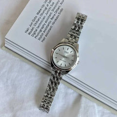 reloj para dama clasico caja en alloy pulso en acero inoxidable 3 atm