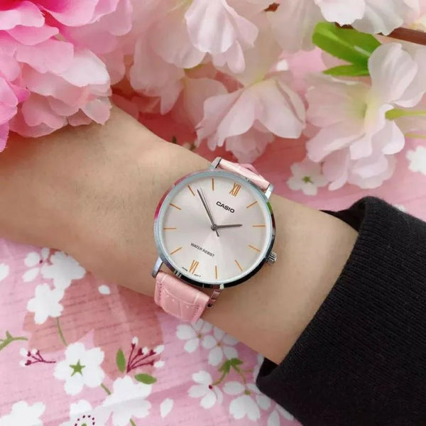 Reloj Casio Dama LTP-VT01L-4BUDF Pulso Cuero Rosa