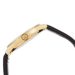 reloj casio en pulso cuero caja dorada fondo blanco con numeros grandes caja mediana