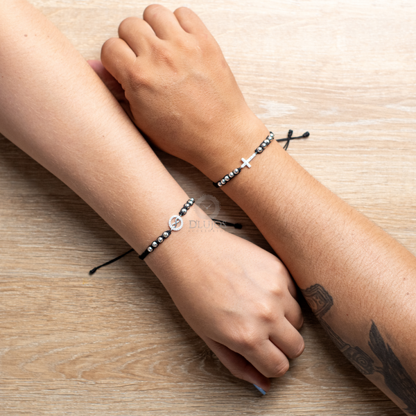 Pulsera de Plata Tejida Hilo Negro Cruz Bolas 4mm