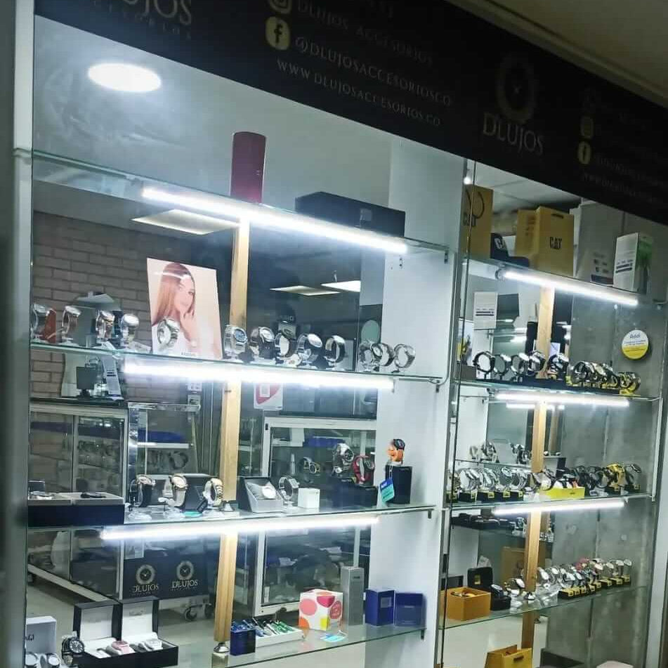 tienda fisica central mayoristaa itagui dlujos accesorios